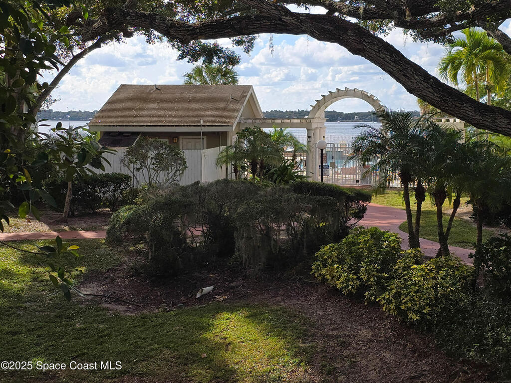 225 S Tropical Trail, Merritt Island, FL 32952