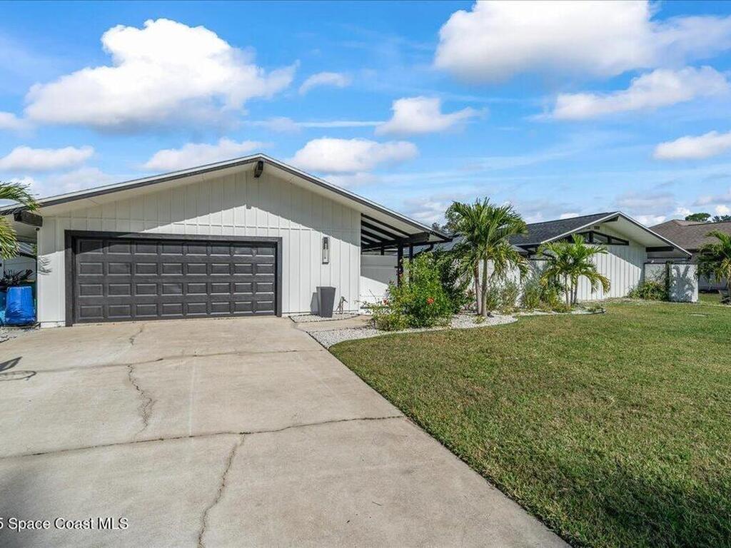 470 Rio Vista Lane, Merritt Island, FL 32952