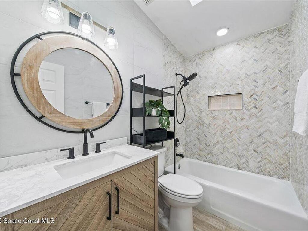 470 Rio Vista Lane, Merritt Island, FL 32952