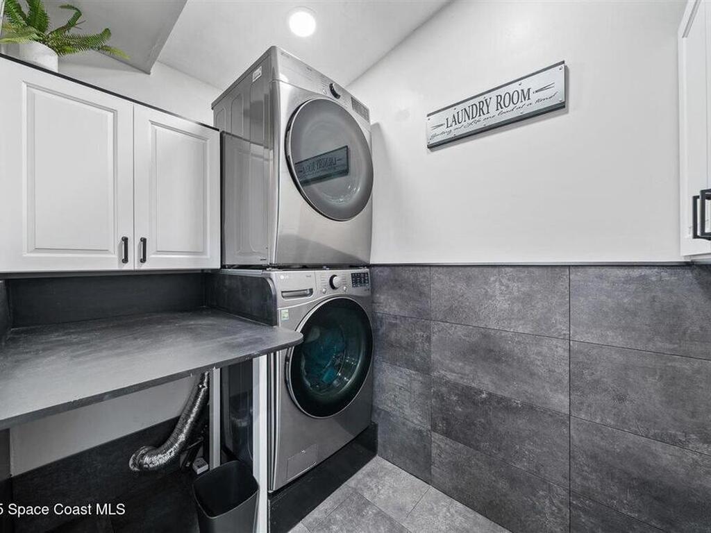 470 Rio Vista Lane, Merritt Island, FL 32952