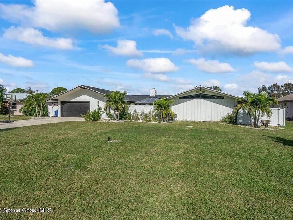 470 Rio Vista Lane, Merritt Island, FL 32952