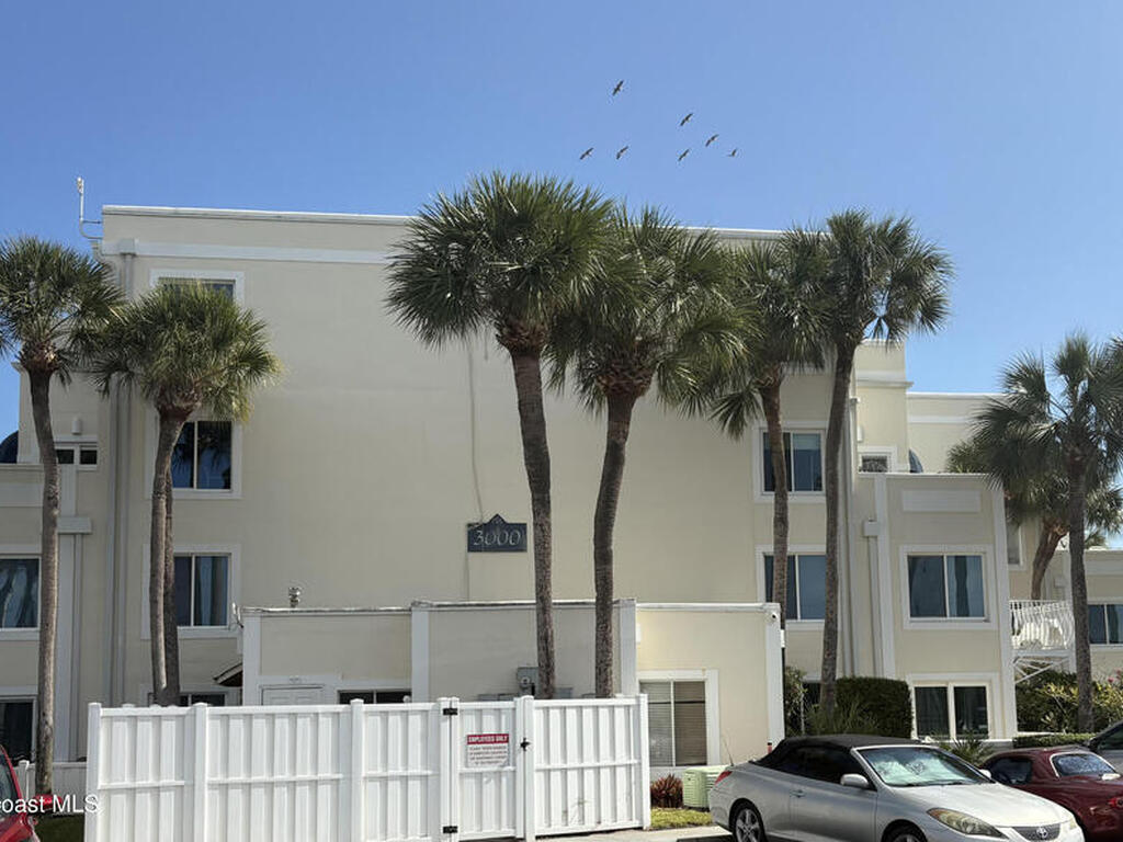 8600 Ridgewood Avenue, Cape Canaveral, FL 32920