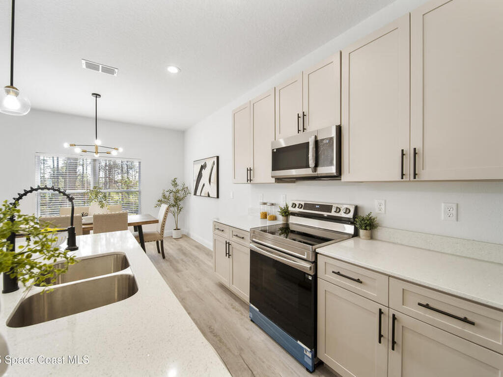 921 Sable Circle, Palm Bay, FL 32909