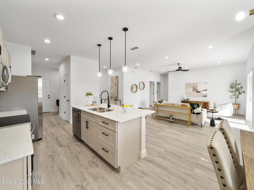 921 Sable Circle, Palm Bay, FL 32909