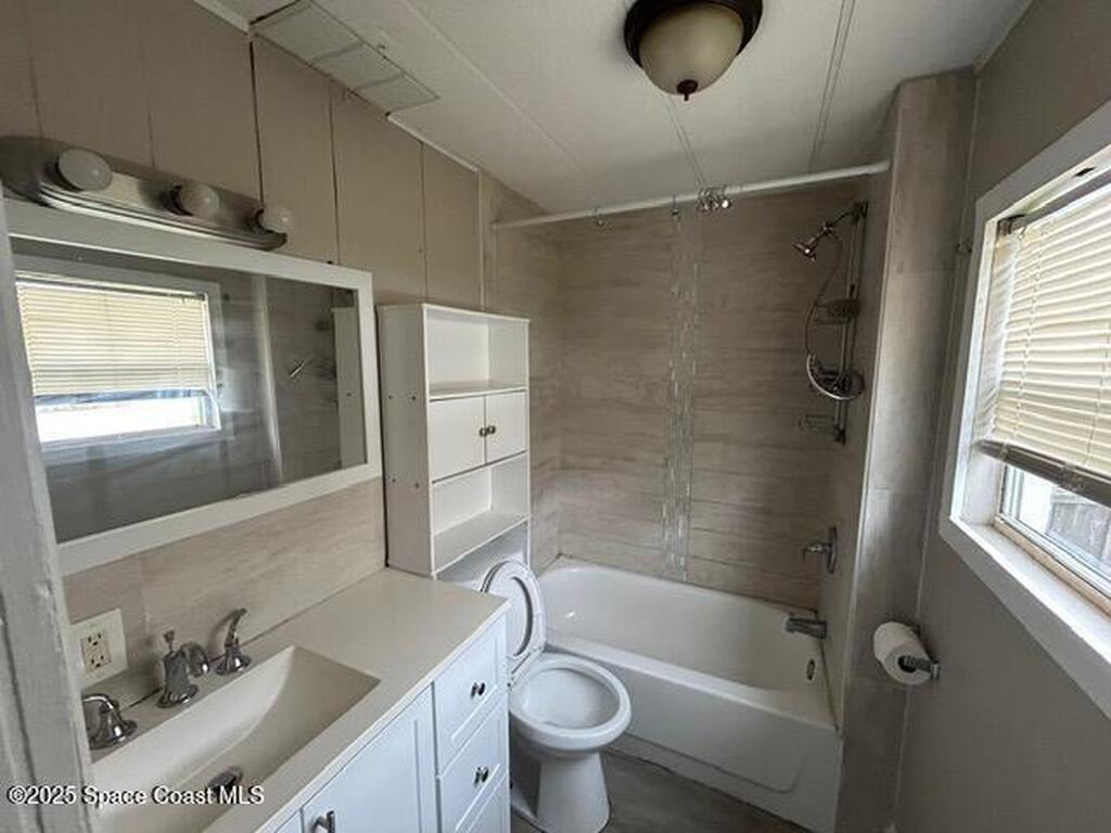 355 Saint Charles Avenue, Merritt Island, FL 32953