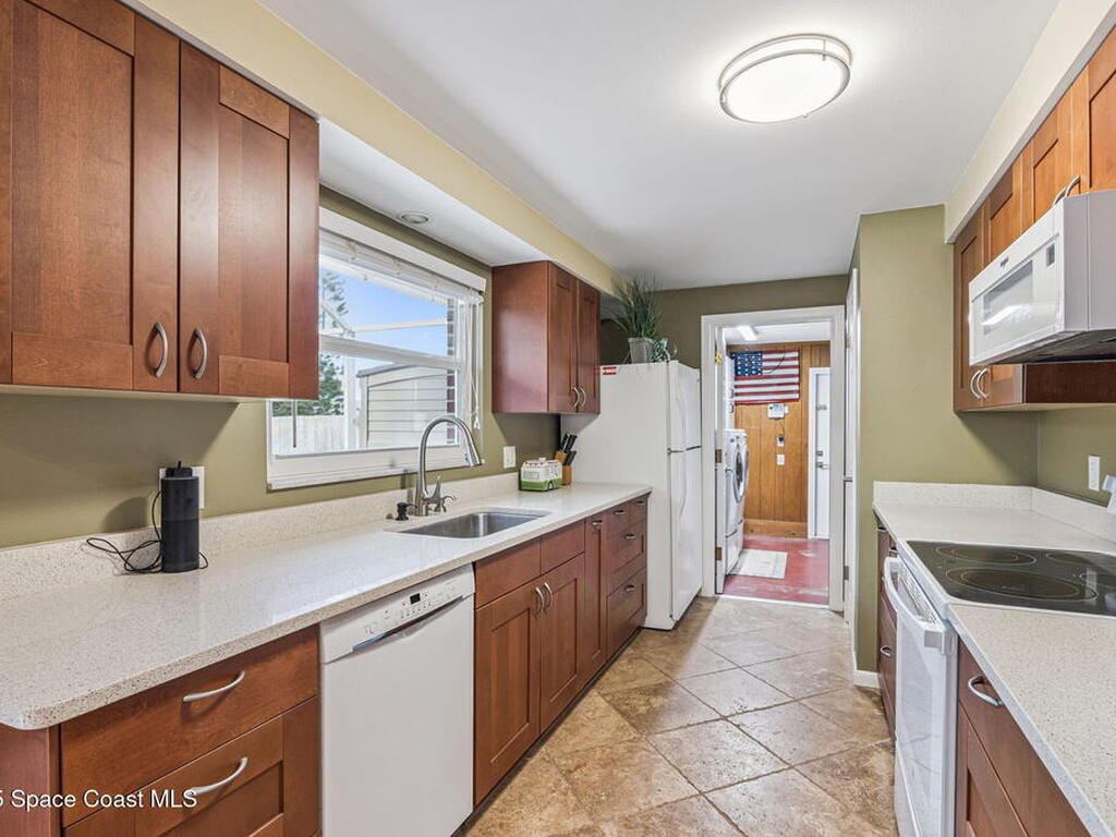 2 Ted Circle, New Smyrna Beach, FL 32169