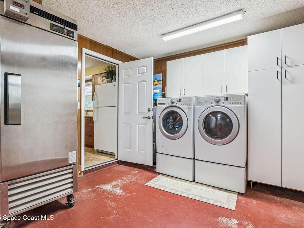 2 Ted Circle, New Smyrna Beach, FL 32169