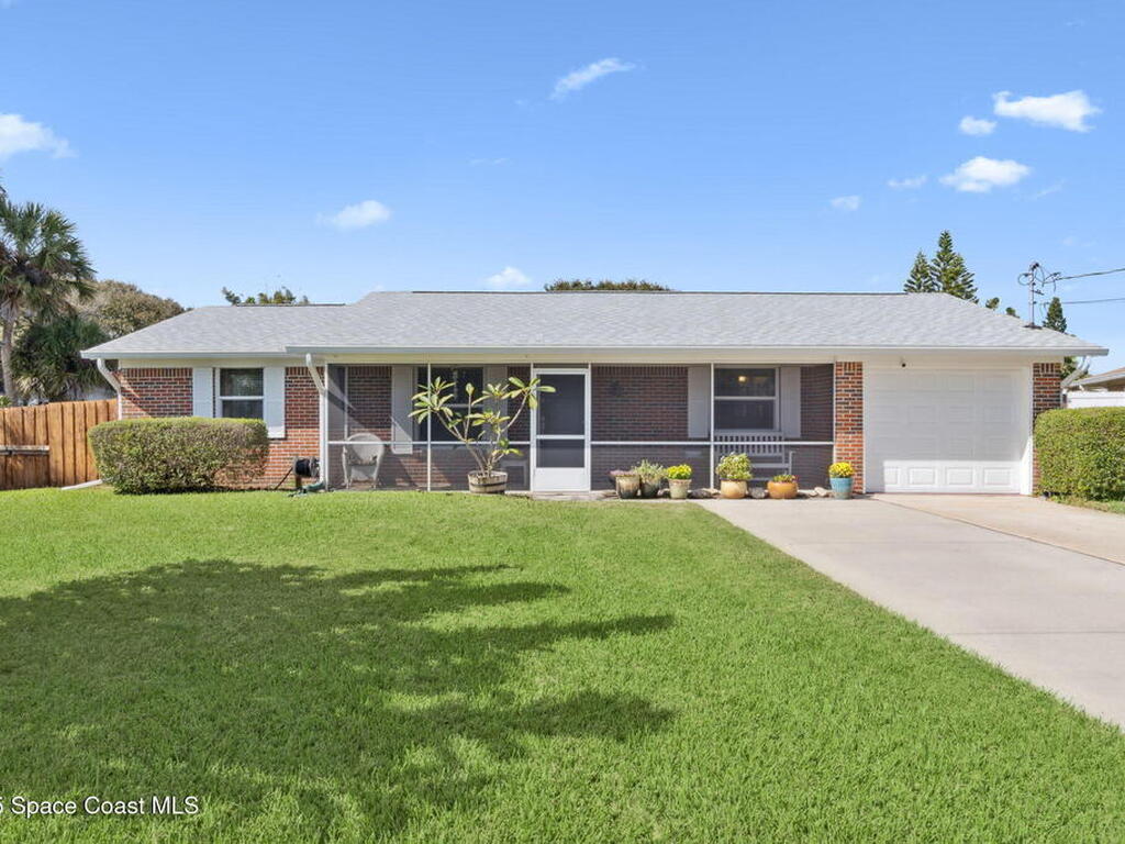 2 Ted Circle, New Smyrna Beach, FL 32169