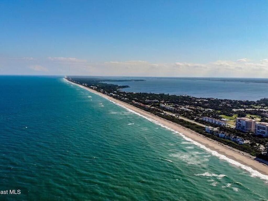 212 Osprey Villas Court, Melbourne Beach, FL 32951