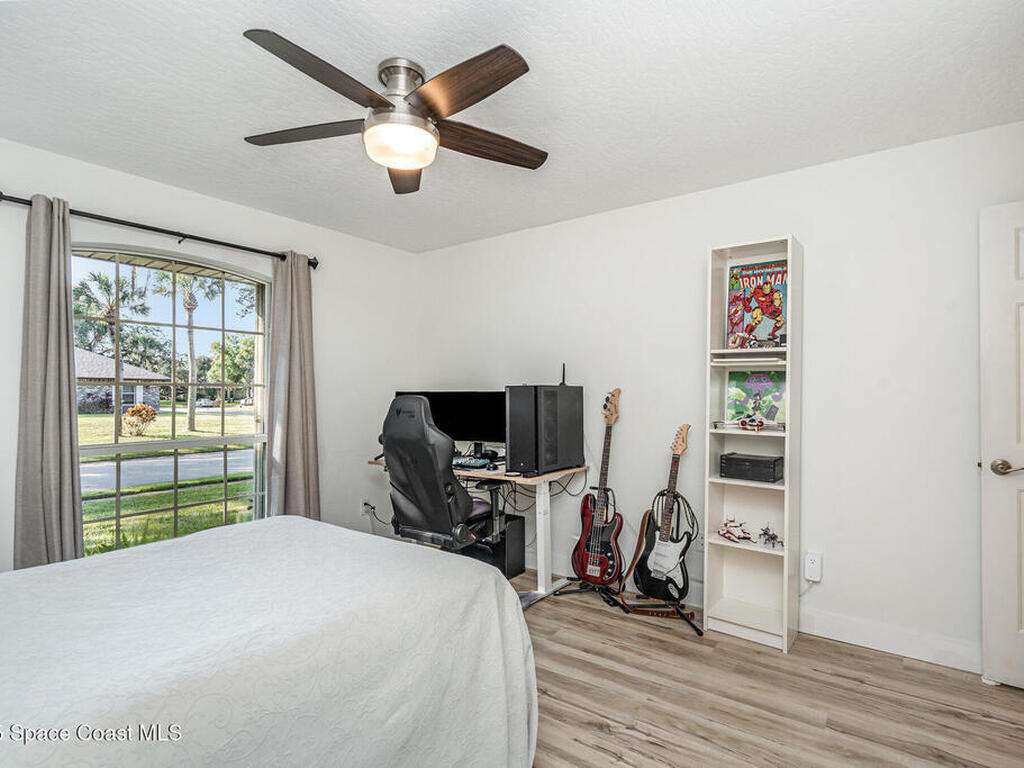 1885 Hammock Estate Lane, Melbourne, FL 32934