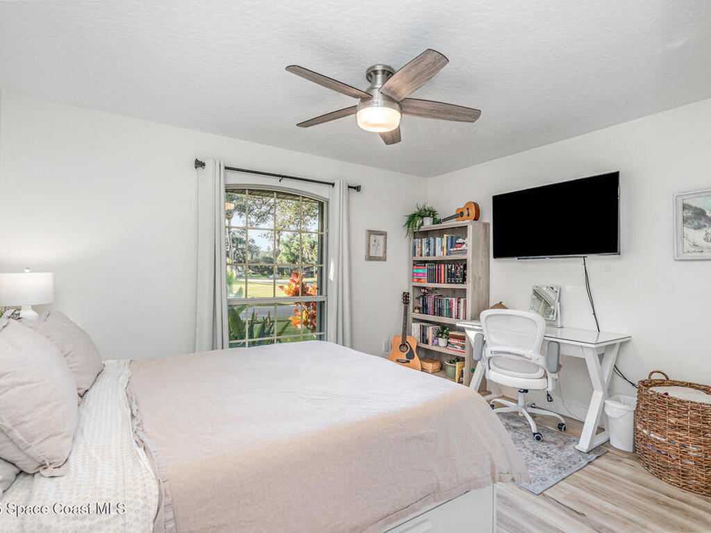 1885 Hammock Estate Lane, Melbourne, FL 32934