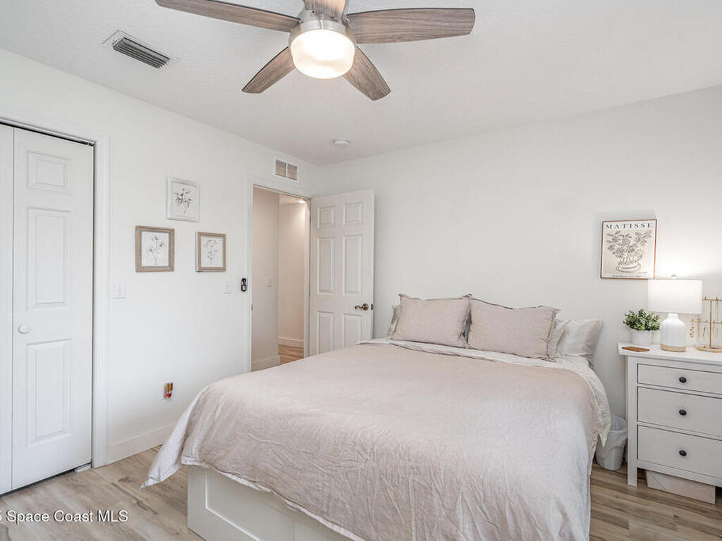 1885 Hammock Estate Lane, Melbourne, FL 32934