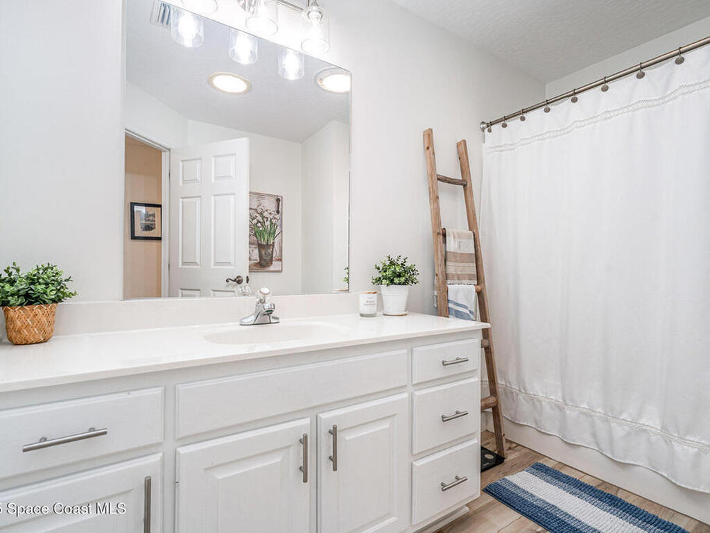 1885 Hammock Estate Lane, Melbourne, FL 32934