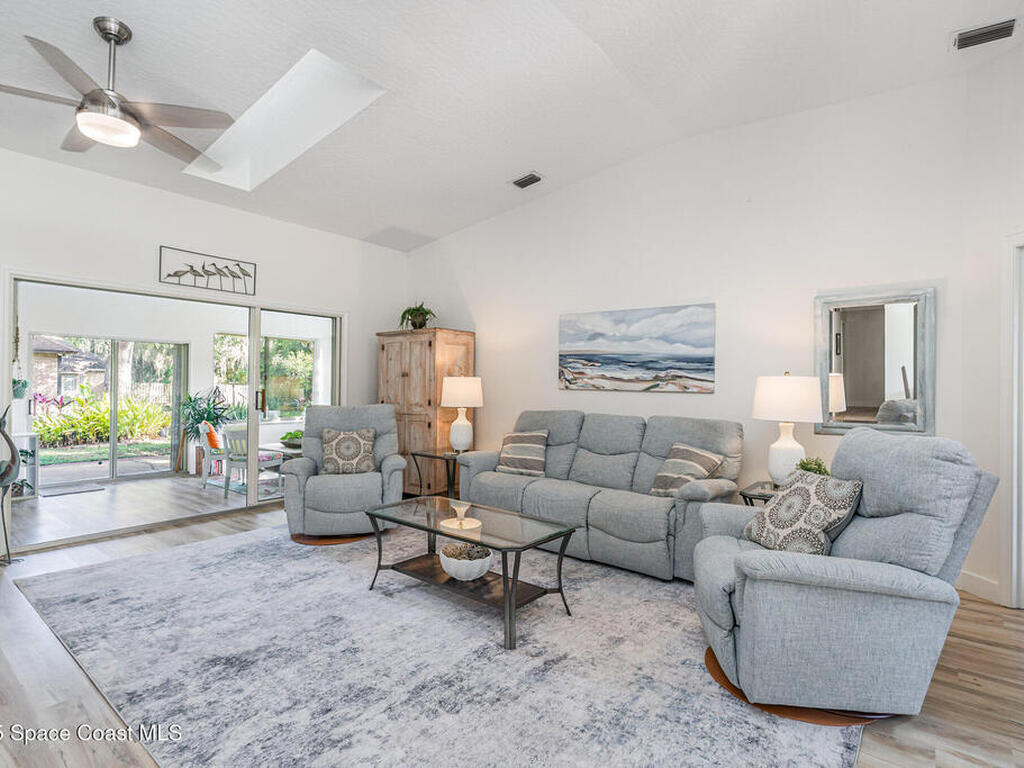 1885 Hammock Estate Lane, Melbourne, FL 32934