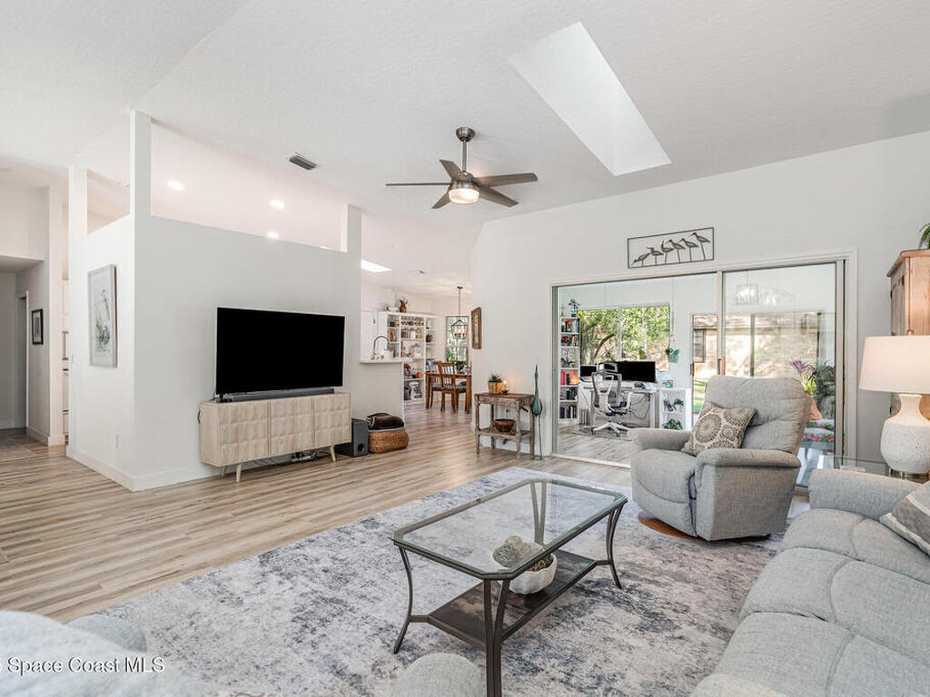 1885 Hammock Estate Lane, Melbourne, FL 32934