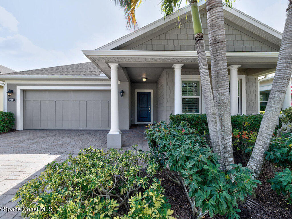 5949 Buttonwood Square, Vero Beach, FL 32966