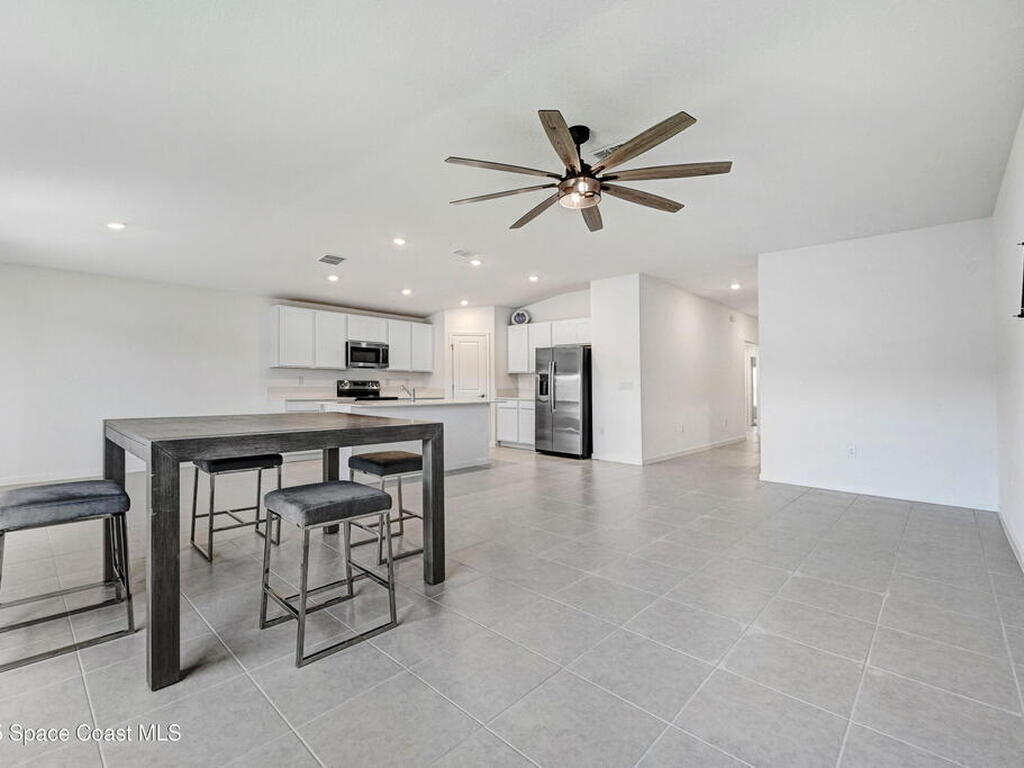 1825 Diablo Circle, Palm Bay, FL 32908