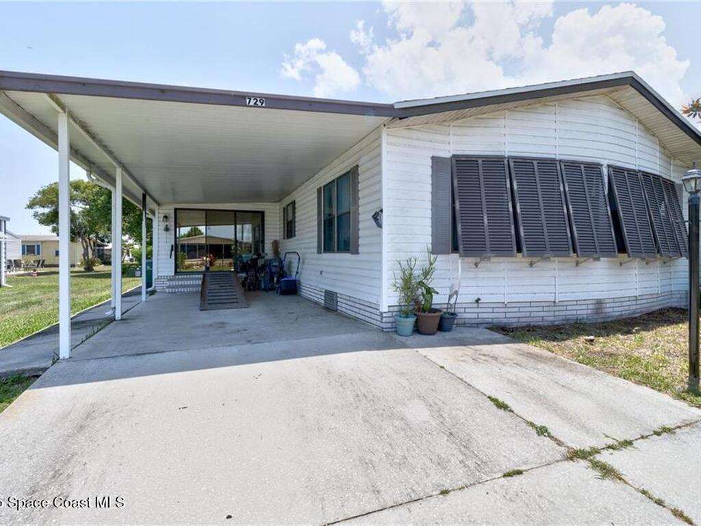 729 Gladiolus Drive, Barefoot Bay, FL 32976