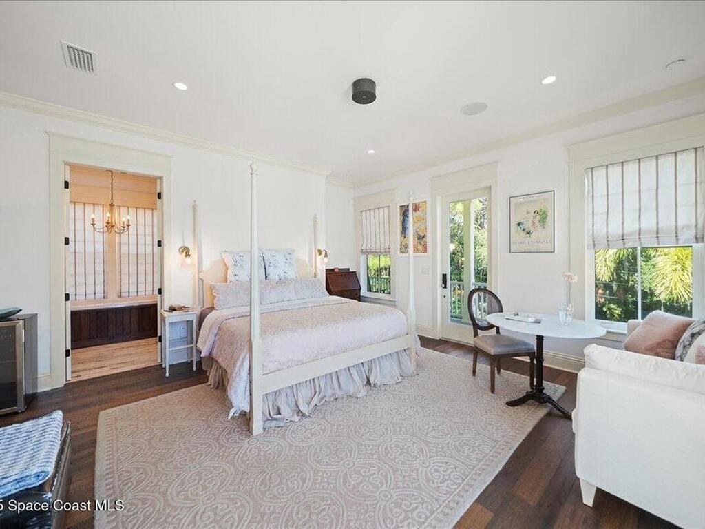 241 N Indian River Drive, Cocoa, FL 32922