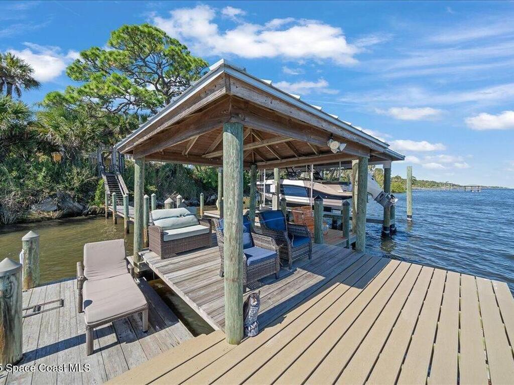 241 N Indian River Drive, Cocoa, FL 32922