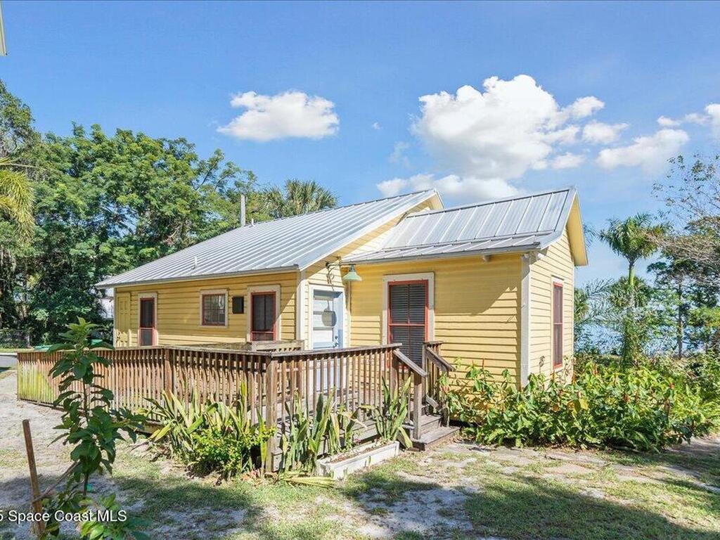 241 N Indian River Drive, Cocoa, FL 32922