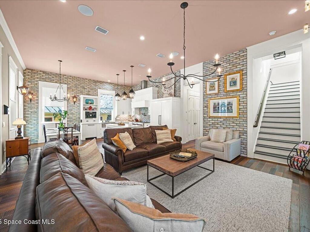 241 N Indian River Drive, Cocoa, FL 32922