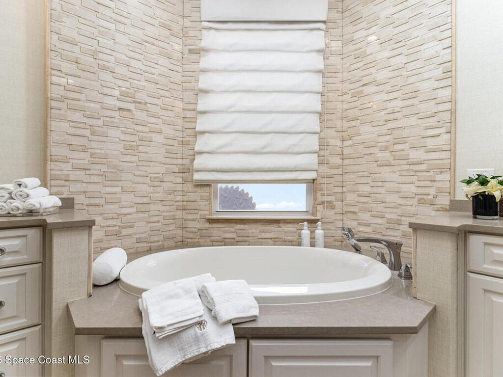 315 Felice Place, Cocoa Beach, FL 32931