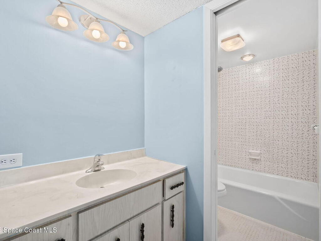 2135 N Courtenay Parkway, Merritt Island, FL 32953