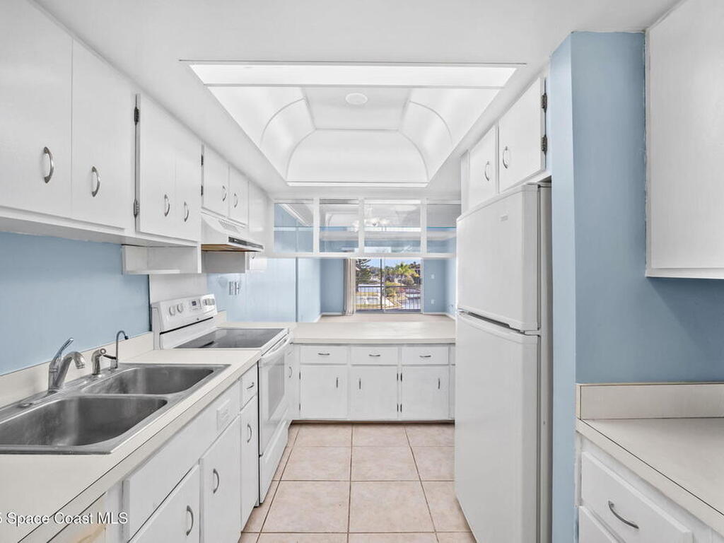 2135 N Courtenay Parkway, Merritt Island, FL 32953