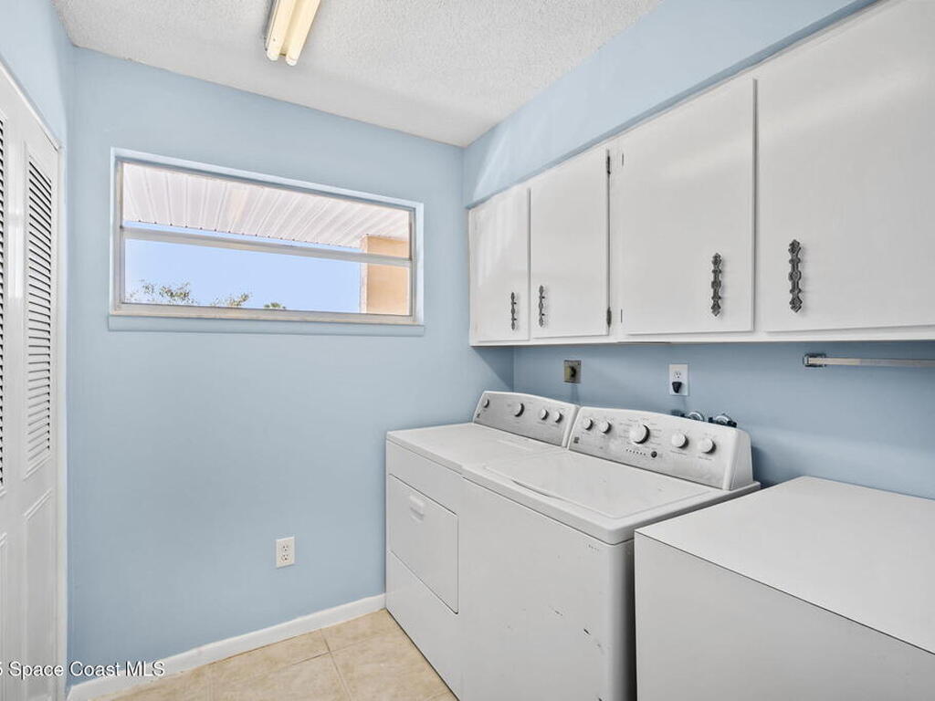 2135 N Courtenay Parkway, Merritt Island, FL 32953