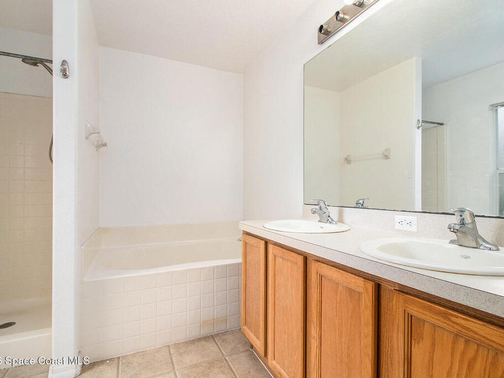 608 Cypress Oak Circle, DeLand, FL 32720