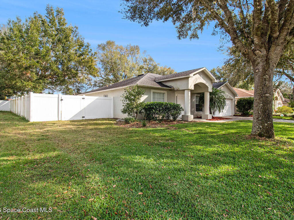 608 Cypress Oak Circle, DeLand, FL 32720