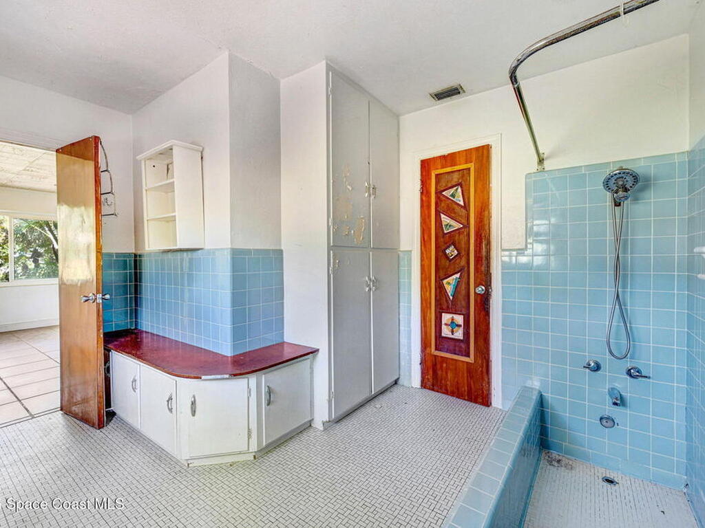 100 Tampa Avenue, Indialantic, FL 32903