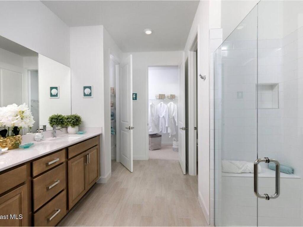 1650 Pantone Way, Palm Bay, FL 32907