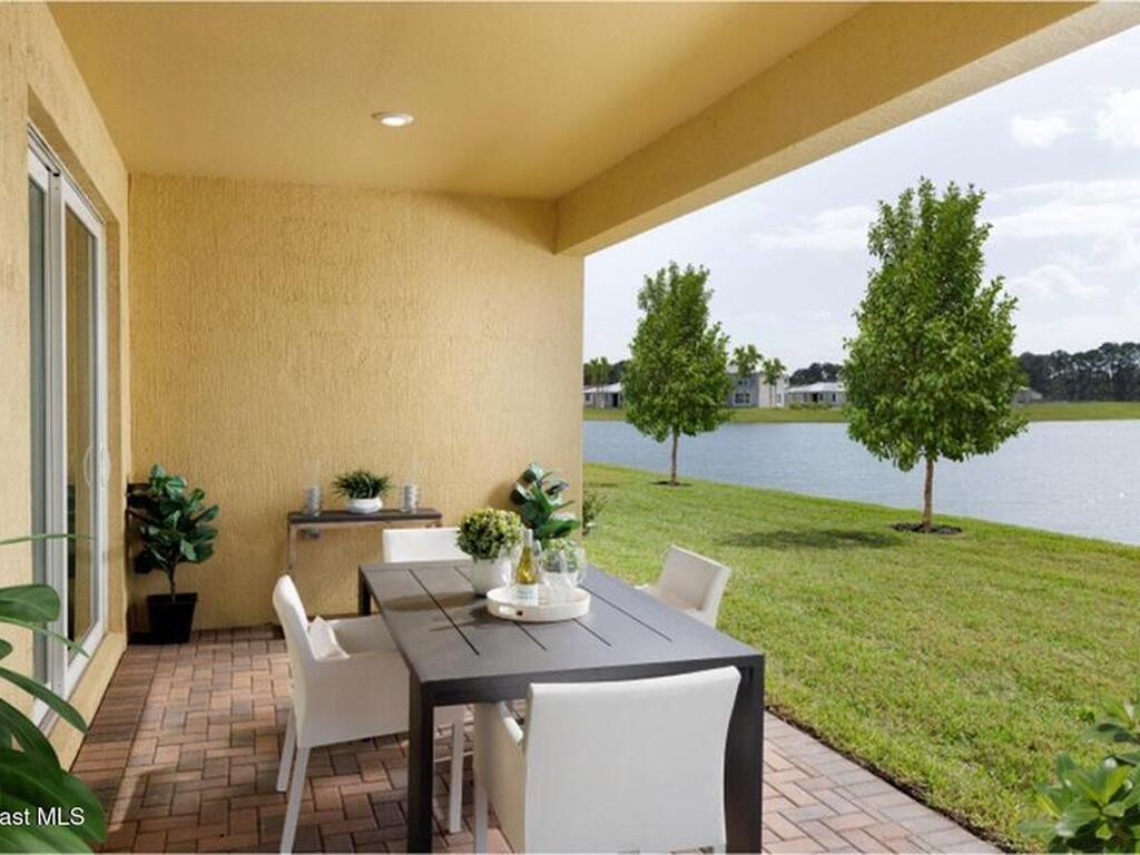 1650 Pantone Way, Palm Bay, FL 32907