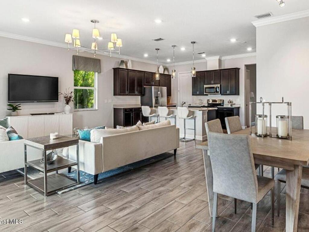 913 Veronese Place, Palm Bay, FL 32907