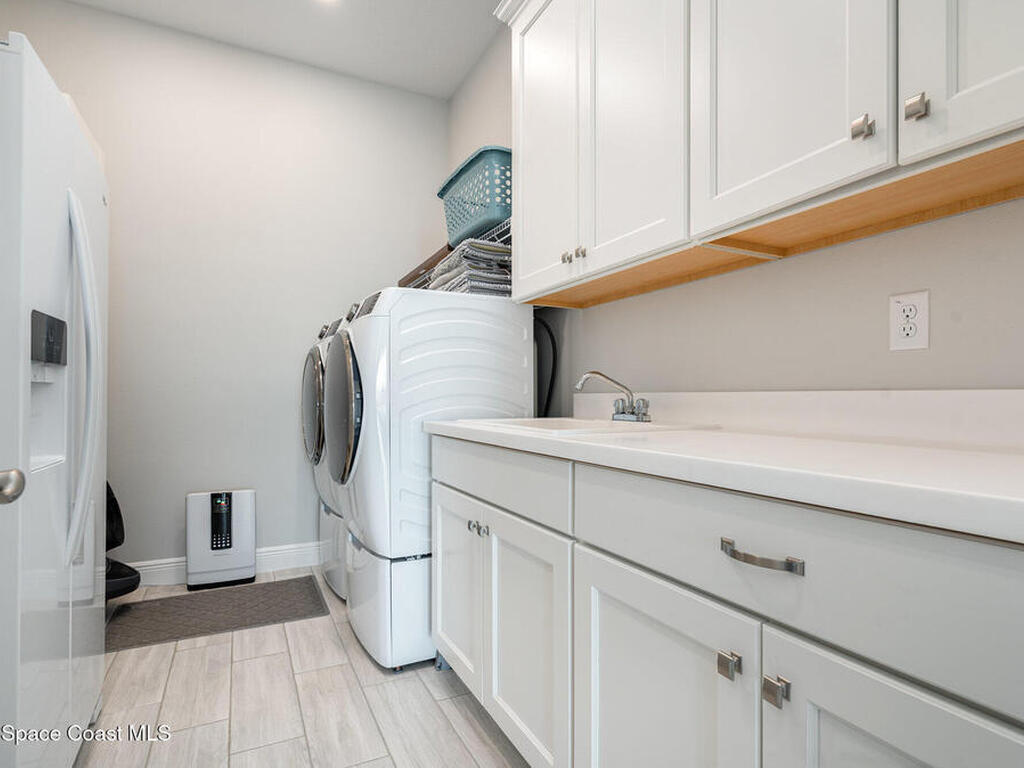 8644 Mammut Way, Melbourne, FL 32940