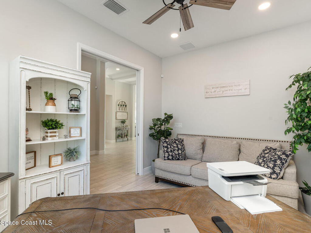 8644 Mammut Way, Melbourne, FL 32940