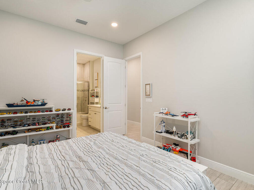 8644 Mammut Way, Melbourne, FL 32940