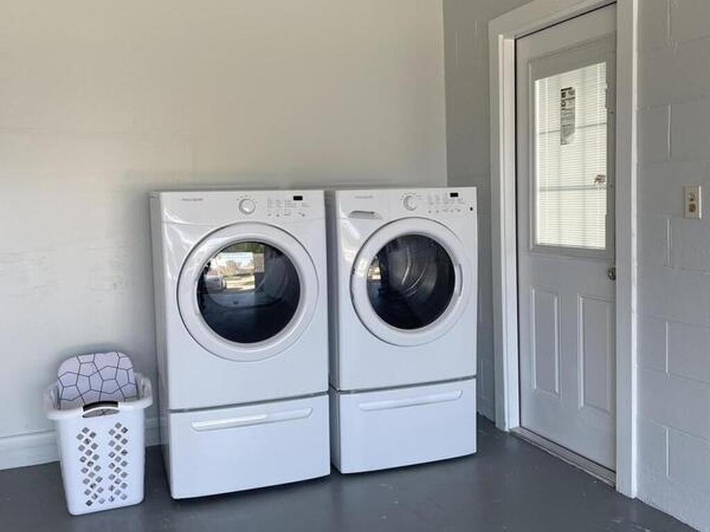 1695 N Banana River Drive Drive, Merritt Island, FL 32952