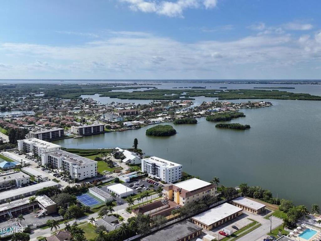 191 Seminole Lane, Cocoa Beach, FL 32931