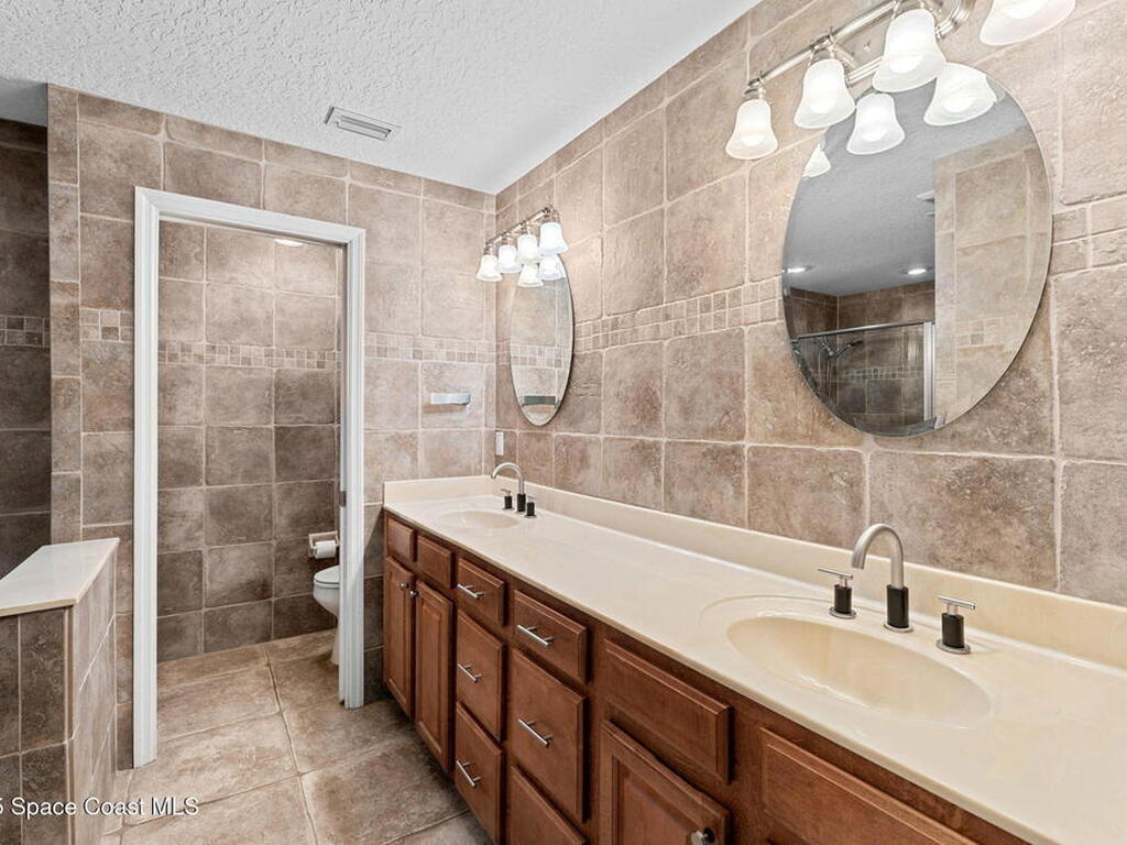 2593 Sykes Creek Drive, Merritt Island, FL 32953