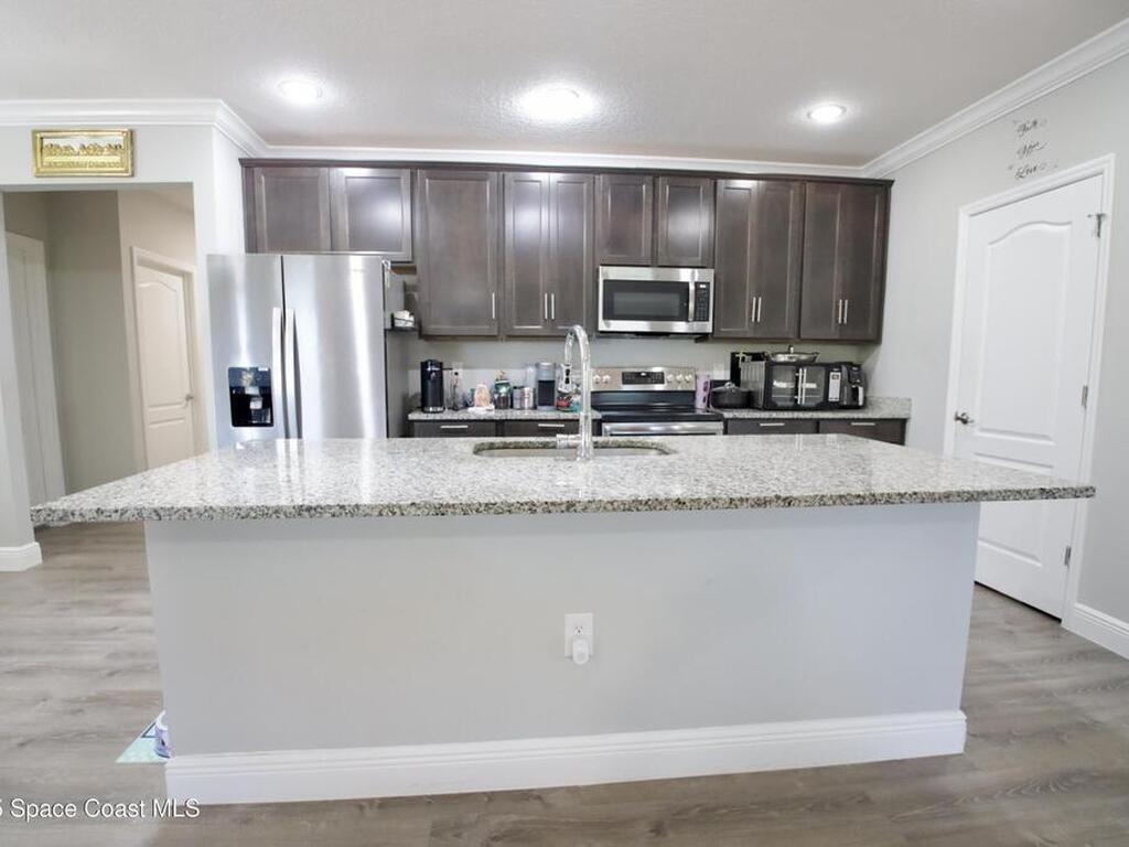 852 Jordan Avenue, Sebastian, FL 32958