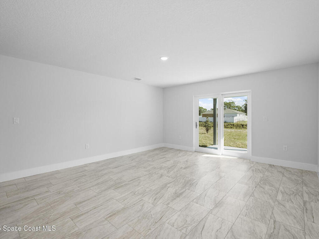 480 Scanlon Road, Palm Bay, FL 32908