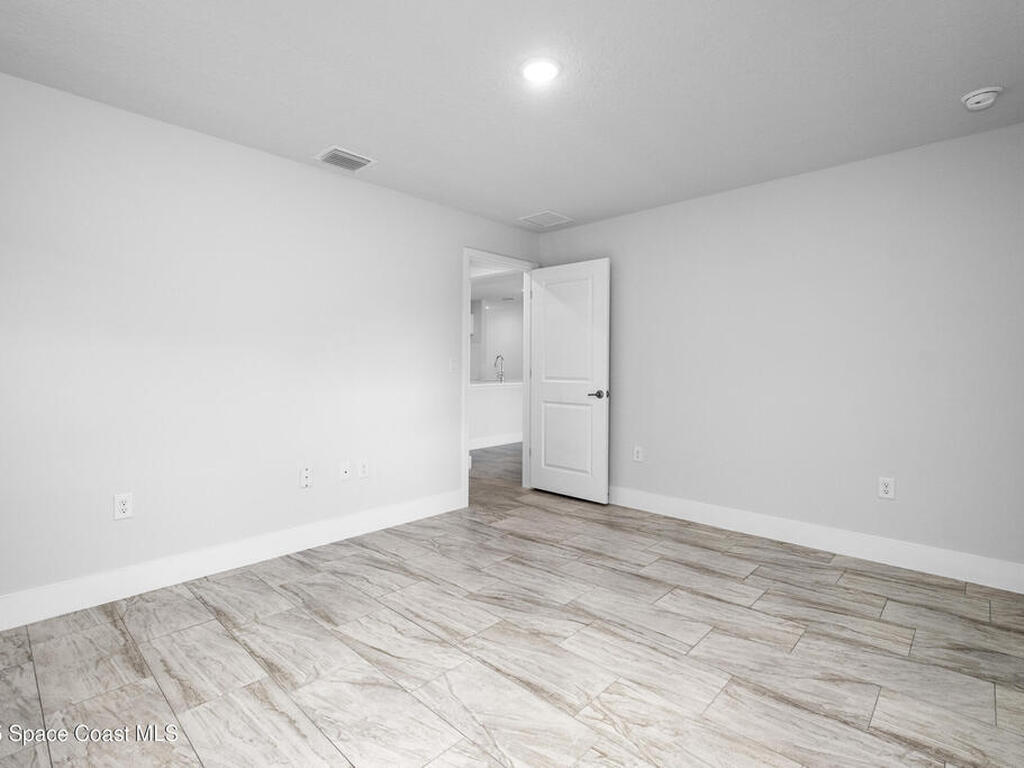 480 Scanlon Road, Palm Bay, FL 32908