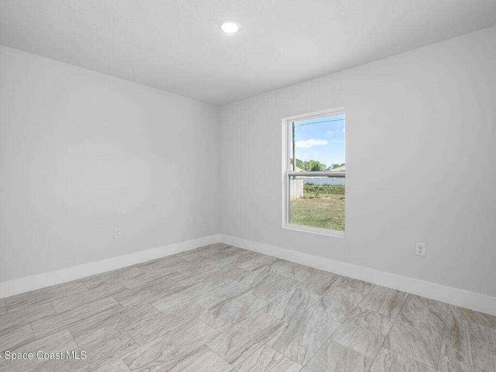 480 Scanlon Road, Palm Bay, FL 32908