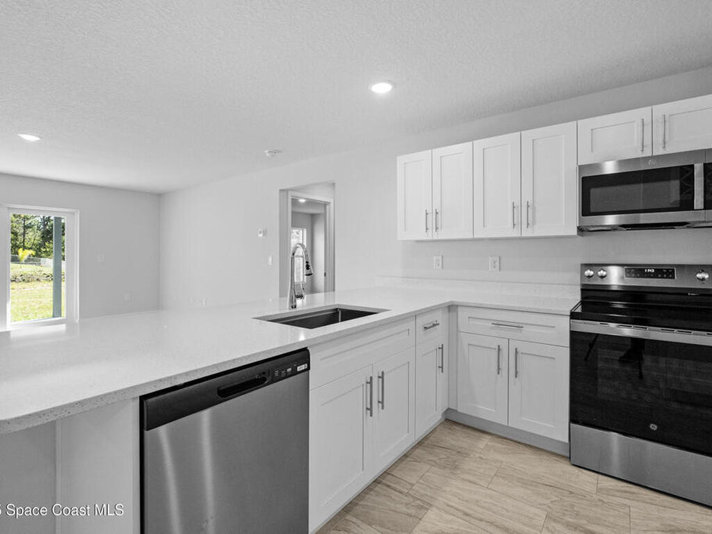 480 Scanlon Road, Palm Bay, FL 32908