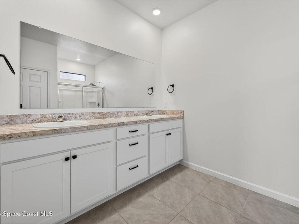 830 Remington Green Drive, Palm Bay, FL 32909