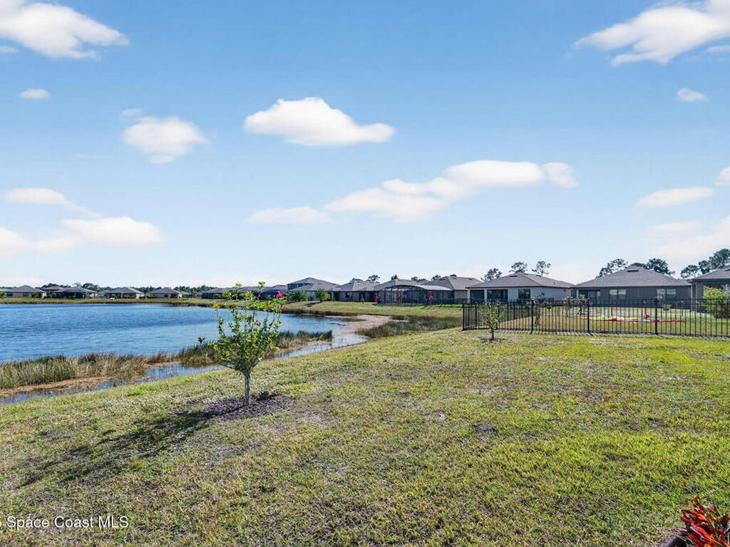 830 Remington Green Drive, Palm Bay, FL 32909