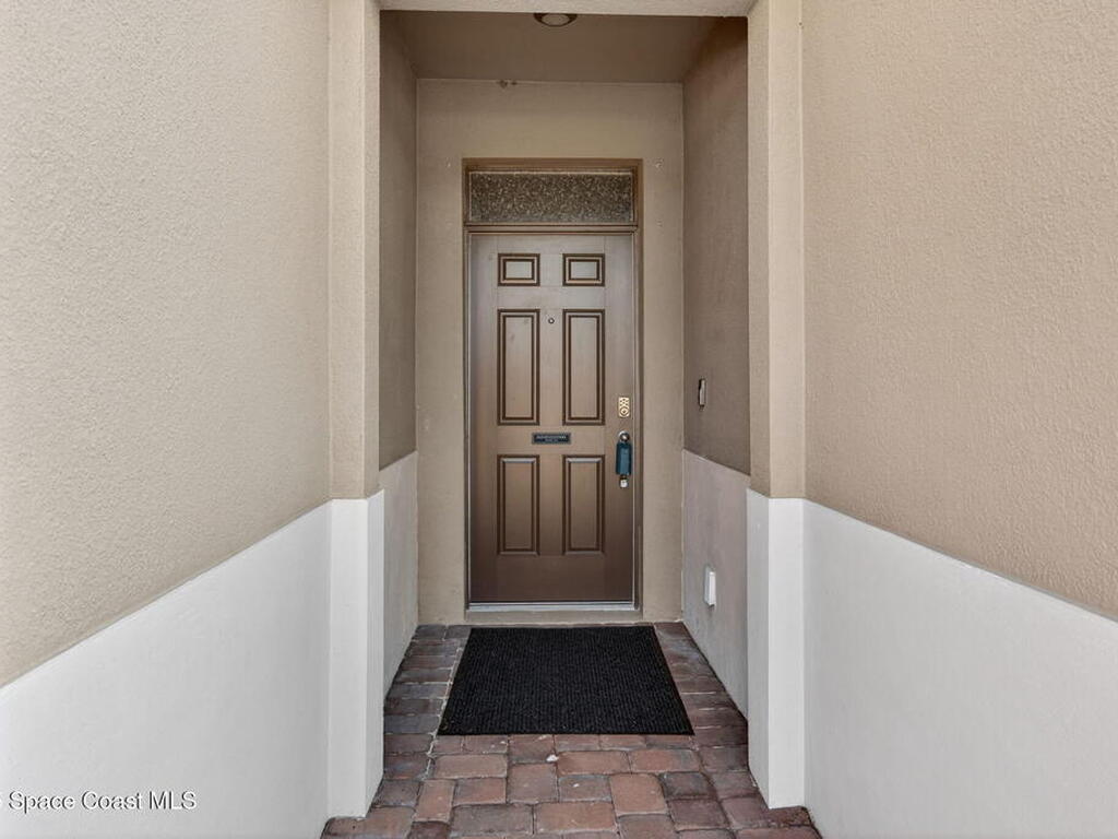 830 Remington Green Drive, Palm Bay, FL 32909